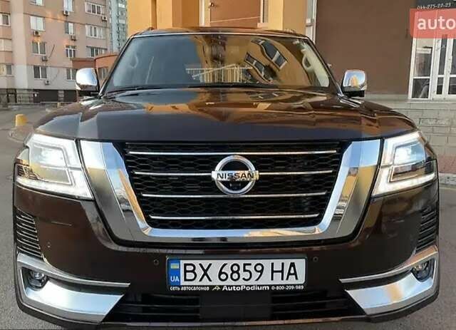 Коричневый Ниссан Армада, объемом двигателя 5.6 л и пробегом 39 тыс. км за 35500 $, фото 1 на Automoto.ua