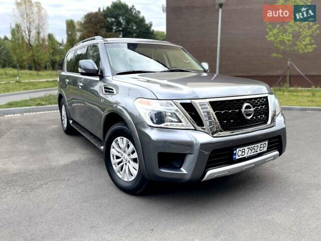 Серый Ниссан Армада, объемом двигателя 5.55 л и пробегом 170 тыс. км за 18000 $, фото 1 на Automoto.ua