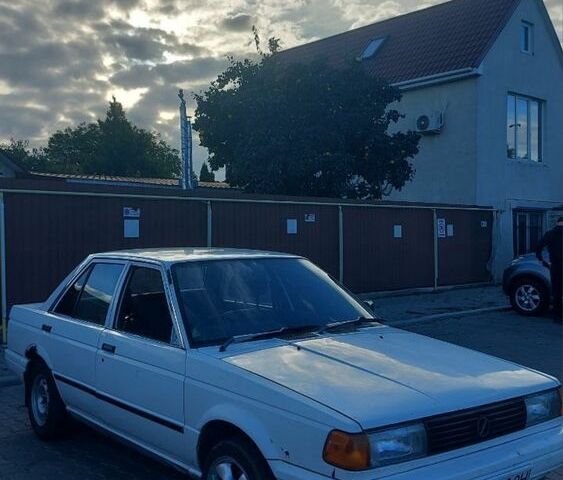 Белый Ниссан Блюберд, объемом двигателя 1.3 л и пробегом 135 тыс. км за 650 $, фото 1 на Automoto.ua