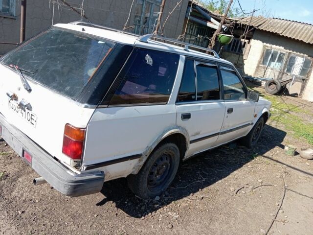 Білий Ніссан Блюберд, об'ємом двигуна 2 л та пробігом 1000 тис. км за 592 $, фото 1 на Automoto.ua