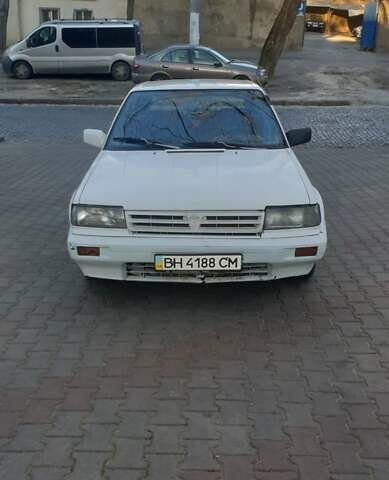 Белый Ниссан Блюберд, объемом двигателя 1.8 л и пробегом 357 тыс. км за 1000 $, фото 1 на Automoto.ua