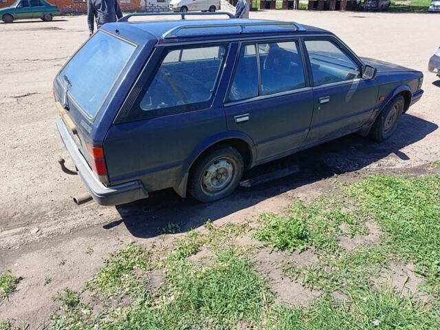 Синій Ніссан Блюберд, об'ємом двигуна 2 л та пробігом 350 тис. км за 567 $, фото 1 на Automoto.ua