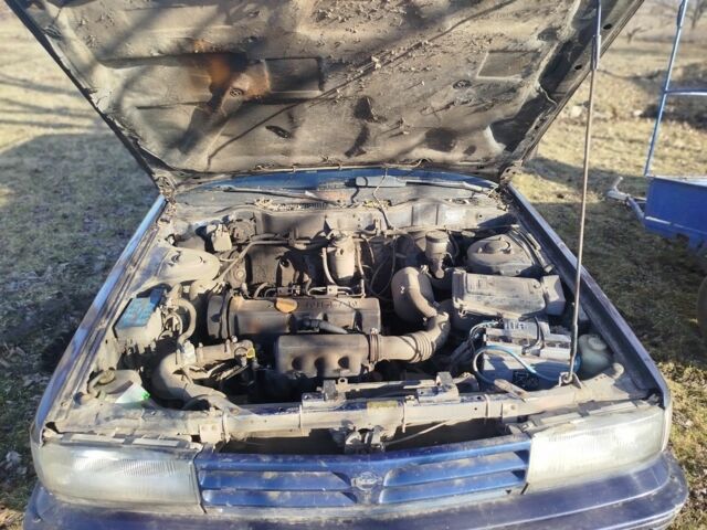 Синий Ниссан Блюберд, объемом двигателя 2 л и пробегом 500 тыс. км за 680 $, фото 1 на Automoto.ua