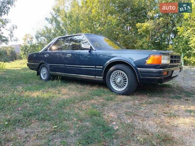 Синий Ниссан Цедрик, объемом двигателя 2 л и пробегом 150 тыс. км за 8000 $, фото 1 на Automoto.ua