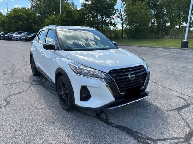 Білий Ніссан Інша, об'ємом двигуна 1.6 л та пробігом 16 тис. км за 12000 $, фото 1 на Automoto.ua