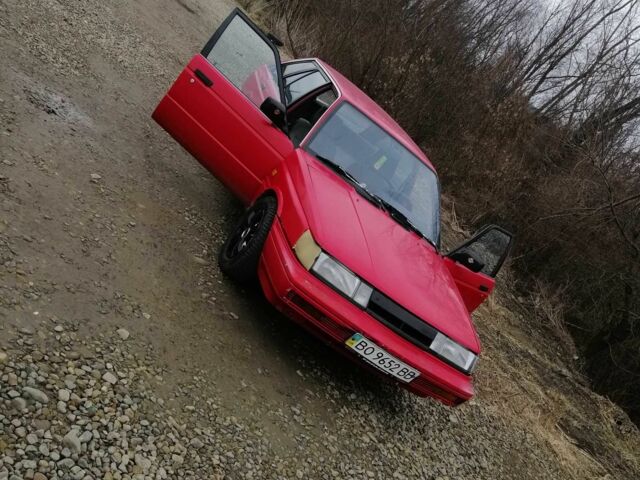 Червоний Ніссан Інша, об'ємом двигуна 1.6 л та пробігом 278 тис. км за 1100 $, фото 1 на Automoto.ua