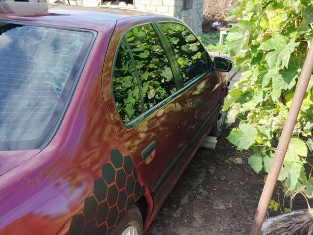 Красный Ниссан Другая, объемом двигателя 1.6 л и пробегом 328 тыс. км за 1700 $, фото 1 на Automoto.ua