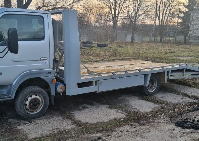 Ніссан Інша, об'ємом двигуна 2.3 л та пробігом 0 тис. км за 8800 $, фото 1 на Automoto.ua