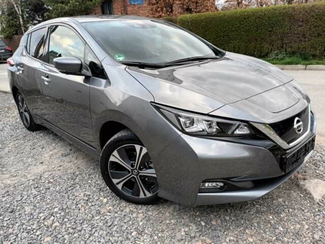 Серый Ниссан Другая, объемом двигателя 0 л и пробегом 35 тыс. км за 12000 $, фото 1 на Automoto.ua