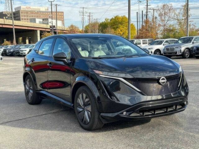 Серый Ниссан Другая, объемом двигателя 0 л и пробегом 26 тыс. км за 15900 $, фото 1 на Automoto.ua