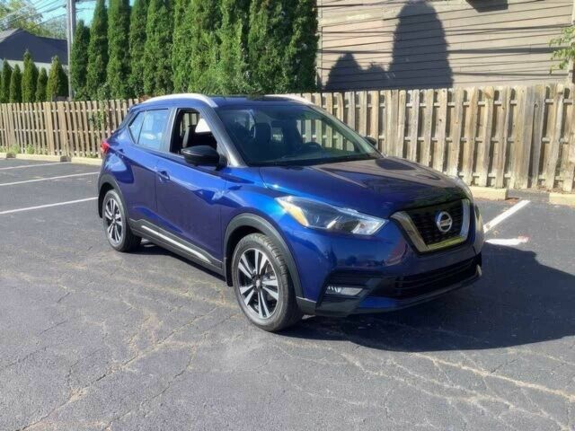 Синій Ніссан Інша, об'ємом двигуна 1.6 л та пробігом 45 тис. км за 8000 $, фото 1 на Automoto.ua