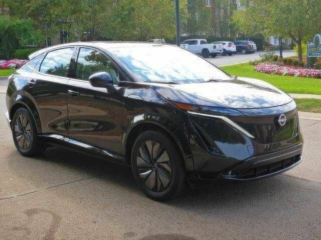 Зелений Ніссан Інша, об'ємом двигуна 0 л та пробігом 20 тис. км за 13900 $, фото 1 на Automoto.ua