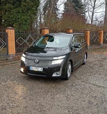 Черный Ниссан Эльгранд, объемом двигателя 2.5 л и пробегом 140 тыс. км за 14000 $, фото 1 на Automoto.ua