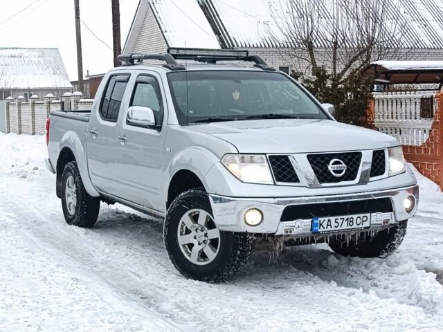 Серый Ниссан Фронтиер, объемом двигателя 4 л и пробегом 240 тыс. км за 9000 $, фото 1 на Automoto.ua
