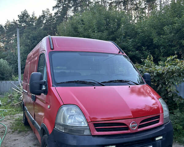 Красный Ниссан Интерстар, объемом двигателя 2.2 л и пробегом 487 тыс. км за 5900 $, фото 1 на Automoto.ua