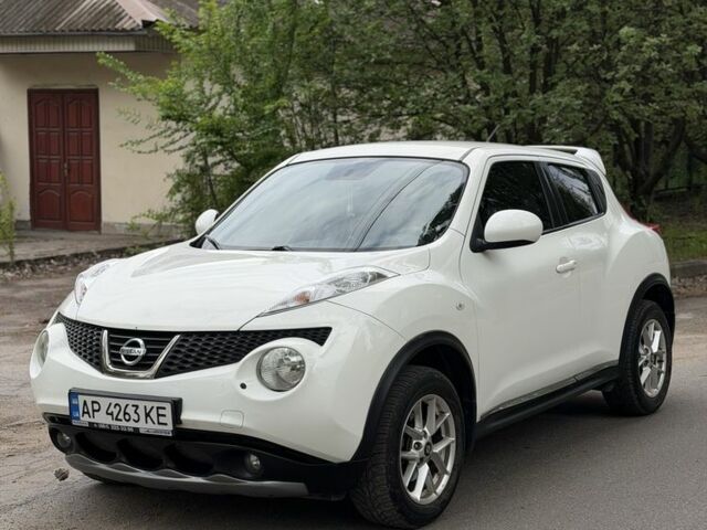 Белый Ниссан Жук, объемом двигателя 1.6 л и пробегом 150 тыс. км за 9300 $, фото 1 на Automoto.ua