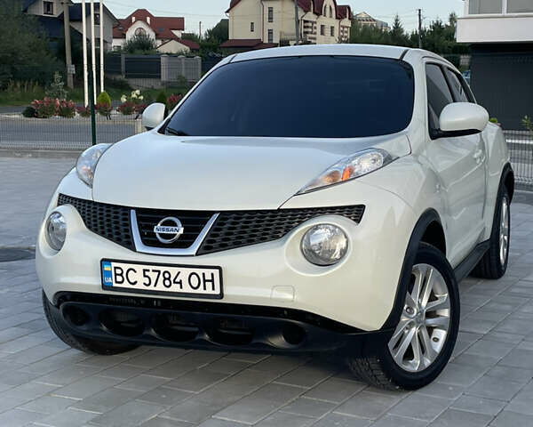 Белый Ниссан Жук, объемом двигателя 1.62 л и пробегом 230 тыс. км за 8999 $, фото 1 на Automoto.ua