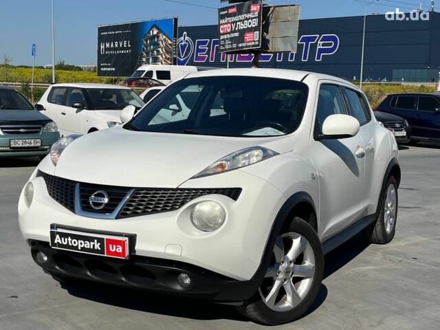 Белый Ниссан Жук, объемом двигателя 1.6 л и пробегом 204 тыс. км за 7990 $, фото 1 на Automoto.ua
