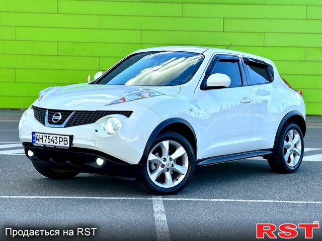 Белый Ниссан Жук, объемом двигателя 1.6 л и пробегом 120 тыс. км за 10900 $, фото 1 на Automoto.ua