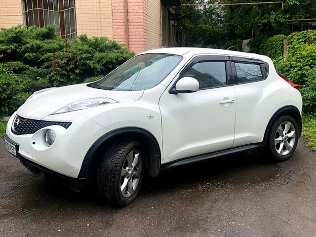 Белый Ниссан Жук, объемом двигателя 1.6 л и пробегом 51 тыс. км за 12100 $, фото 1 на Automoto.ua