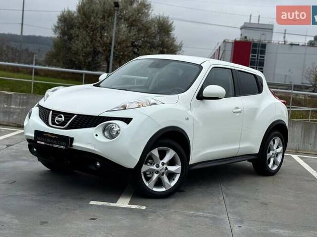 Белый Ниссан Жук, объемом двигателя 1.6 л и пробегом 115 тыс. км за 9900 $, фото 1 на Automoto.ua