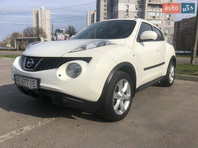 Белый Ниссан Жук, объемом двигателя 1.6 л и пробегом 59 тыс. км за 11500 $, фото 1 на Automoto.ua