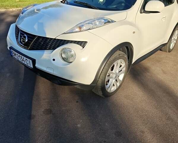 Белый Ниссан Жук, объемом двигателя 1.6 л и пробегом 130 тыс. км за 10200 $, фото 1 на Automoto.ua