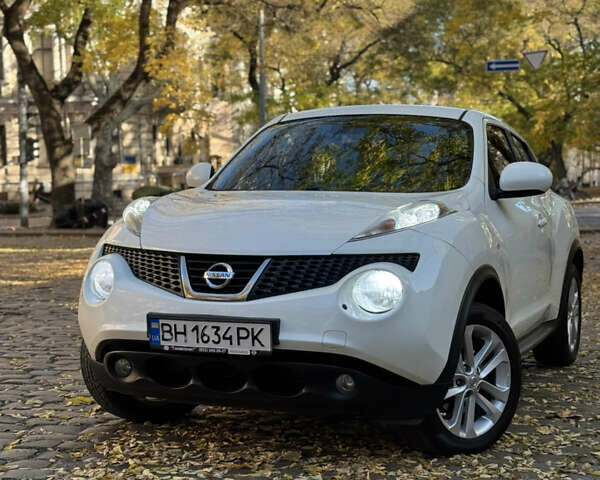 Белый Ниссан Жук, объемом двигателя 1.62 л и пробегом 126 тыс. км за 10999 $, фото 1 на Automoto.ua