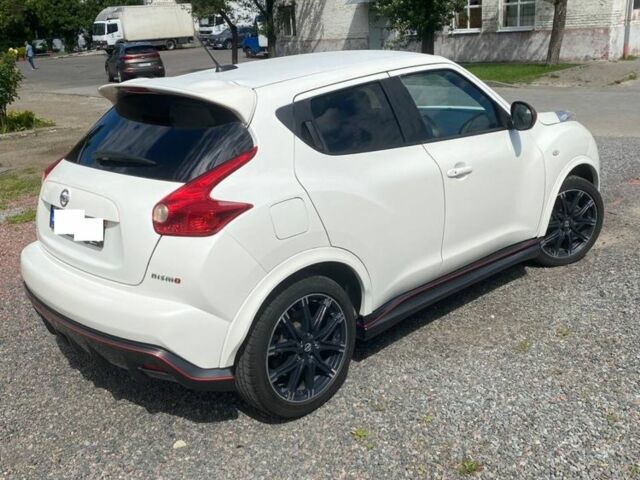 Белый Ниссан Жук, объемом двигателя 1.6 л и пробегом 150 тыс. км за 10900 $, фото 1 на Automoto.ua