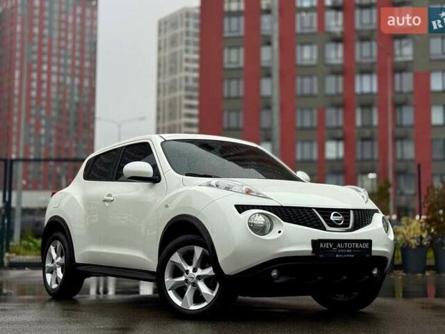 Белый Ниссан Жук, объемом двигателя 1.6 л и пробегом 175 тыс. км за 9500 $, фото 1 на Automoto.ua