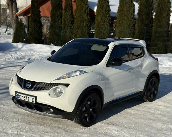 Белый Ниссан Жук, объемом двигателя 1.6 л и пробегом 123 тыс. км за 11800 $, фото 1 на Automoto.ua