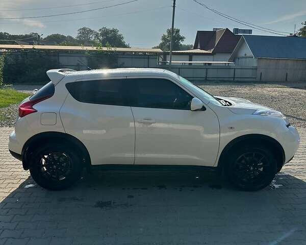 Білий Ніссан Жук, об'ємом двигуна 1.6 л та пробігом 100 тис. км за 12800 $, фото 1 на Automoto.ua