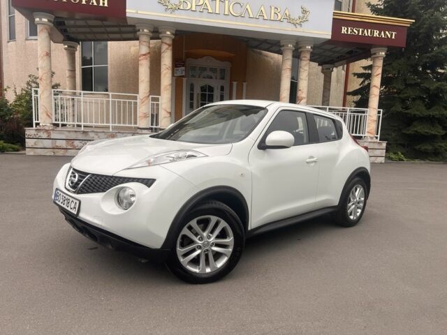 Белый Ниссан Жук, объемом двигателя 1.6 л и пробегом 144 тыс. км за 9000 $, фото 1 на Automoto.ua