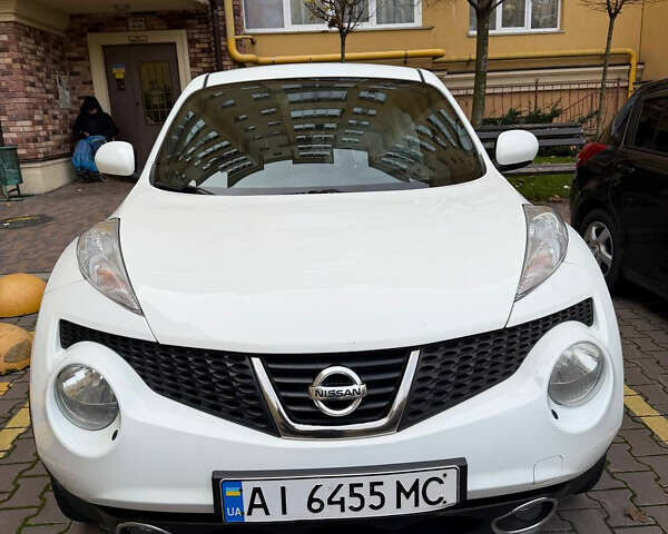 Белый Ниссан Жук, объемом двигателя 1.6 л и пробегом 130 тыс. км за 11600 $, фото 1 на Automoto.ua