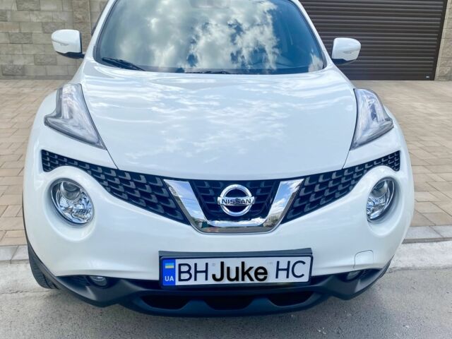 Белый Ниссан Жук, объемом двигателя 0 л и пробегом 65 тыс. км за 13900 $, фото 1 на Automoto.ua