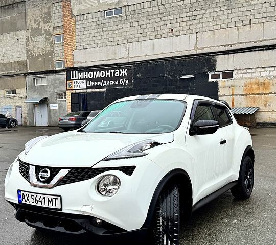 Белый Ниссан Жук, объемом двигателя 1.6 л и пробегом 126 тыс. км за 12500 $, фото 1 на Automoto.ua
