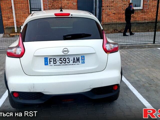 Белый Ниссан Жук, объемом двигателя 1.5 л и пробегом 92 тыс. км за 13700 $, фото 1 на Automoto.ua