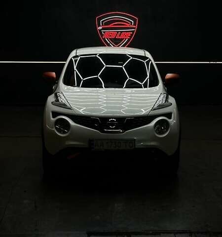 Белый Ниссан Жук, объемом двигателя 1.6 л и пробегом 116 тыс. км за 15500 $, фото 1 на Automoto.ua