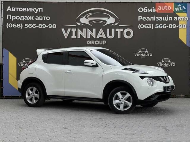 Белый Ниссан Жук, объемом двигателя 1.6 л и пробегом 90 тыс. км за 13999 $, фото 1 на Automoto.ua