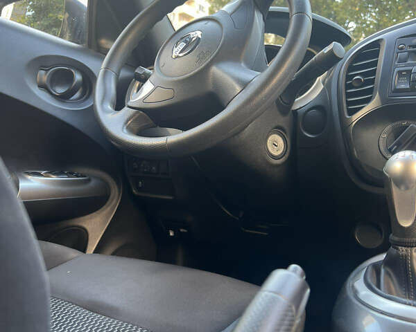 Белый Ниссан Жук, объемом двигателя 1.6 л и пробегом 48 тыс. км за 14500 $, фото 1 на Automoto.ua