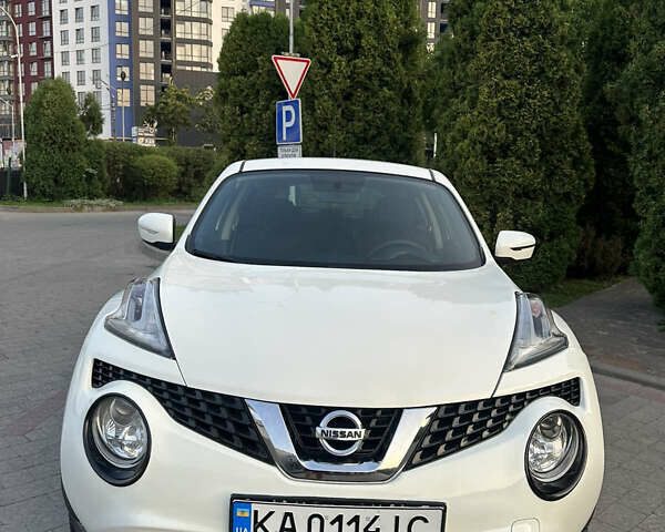 Белый Ниссан Жук, объемом двигателя 1.6 л и пробегом 77 тыс. км за 14300 $, фото 1 на Automoto.ua