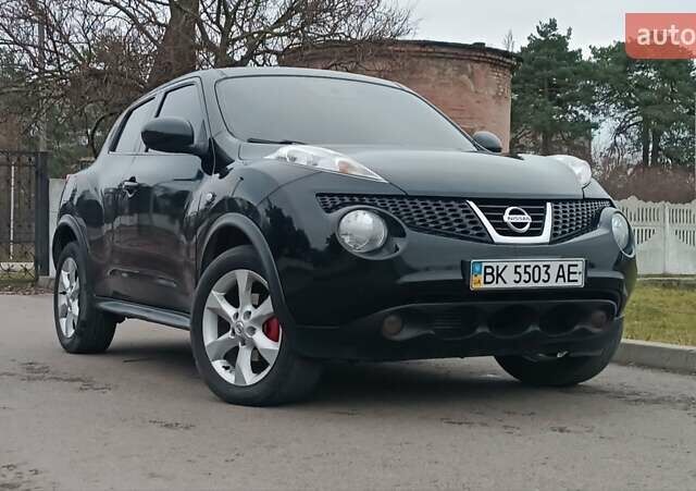 Черный Ниссан Жук, объемом двигателя 1.5 л и пробегом 163 тыс. км за 8250 $, фото 1 на Automoto.ua