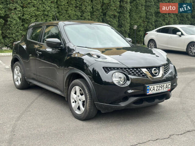 Черный Ниссан Жук, объемом двигателя 1.6 л и пробегом 32 тыс. км за 14500 $, фото 1 на Automoto.ua