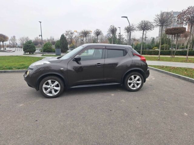 Коричневый Ниссан Жук, объемом двигателя 1.6 л и пробегом 144 тыс. км за 10500 $, фото 1 на Automoto.ua