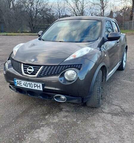 Коричневый Ниссан Жук, объемом двигателя 1.6 л и пробегом 88 тыс. км за 10200 $, фото 1 на Automoto.ua