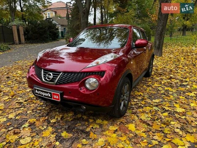 Красный Ниссан Жук, объемом двигателя 1.6 л и пробегом 131 тыс. км за 9990 $, фото 1 на Automoto.ua