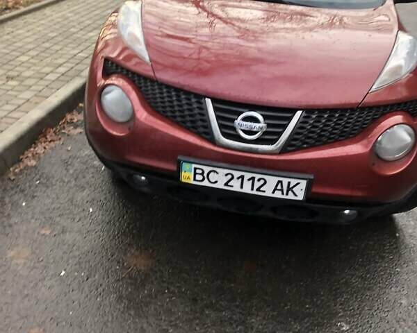 Червоний Ніссан Жук, об'ємом двигуна 1.6 л та пробігом 178 тис. км за 9000 $, фото 1 на Automoto.ua