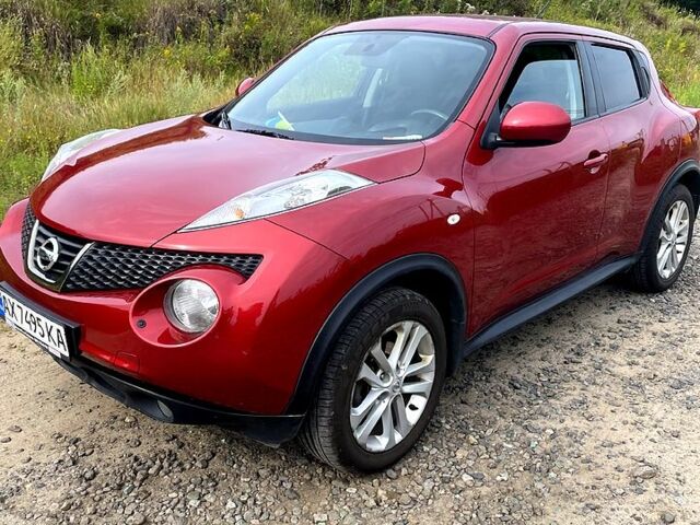 Красный Ниссан Жук, объемом двигателя 1.6 л и пробегом 0 тыс. км за 12500 $, фото 1 на Automoto.ua