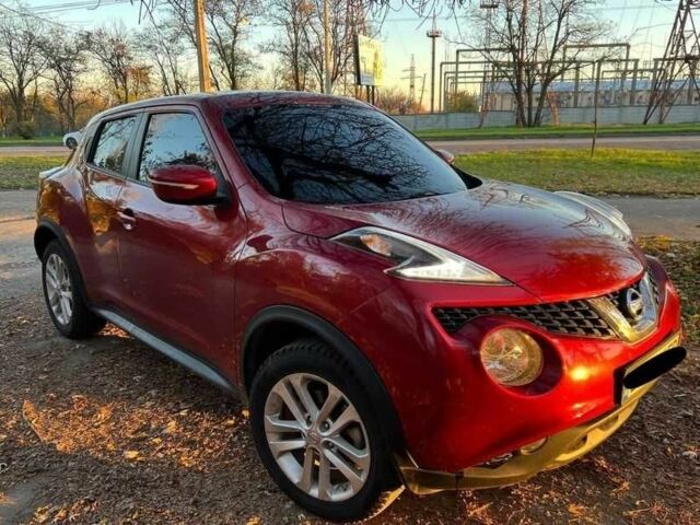 Красный Ниссан Жук, объемом двигателя 1.6 л и пробегом 90 тыс. км за 7200 $, фото 1 на Automoto.ua