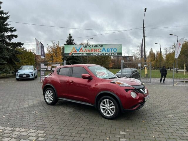 Красный Ниссан Жук, объемом двигателя 1.6 л и пробегом 118 тыс. км за 11900 $, фото 1 на Automoto.ua